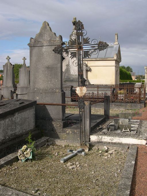 Cimetière communal de Salouël (ancien cimetière communal de Saleux-Salouël)