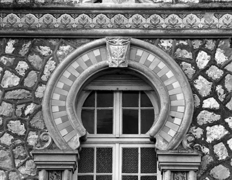 Demeure, dite Castel Mignon, ancienne colonie de vacances de la Haute-Marne, actuellement home d'enfants