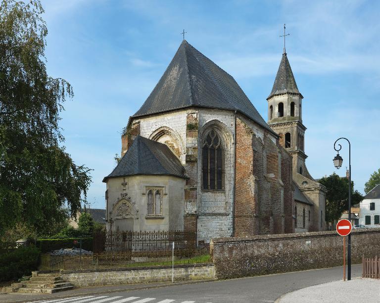 Église paroissiale et ancien cimetière Saint-Étienne de Friville