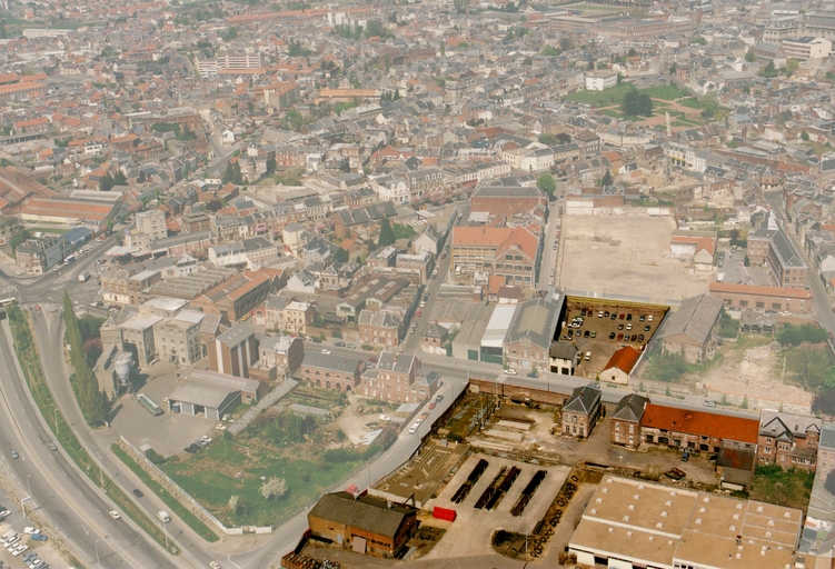 Usine à gaz Semet et Cie, puis Société Anonyme d'Eclairage par le Gaz de la Ville de Saint-Quentin, puis Société Saint-Quentinoise d'Eclairage et de Chauffage, puis Gaz de France