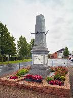 Monument aux morts d'Anhiers