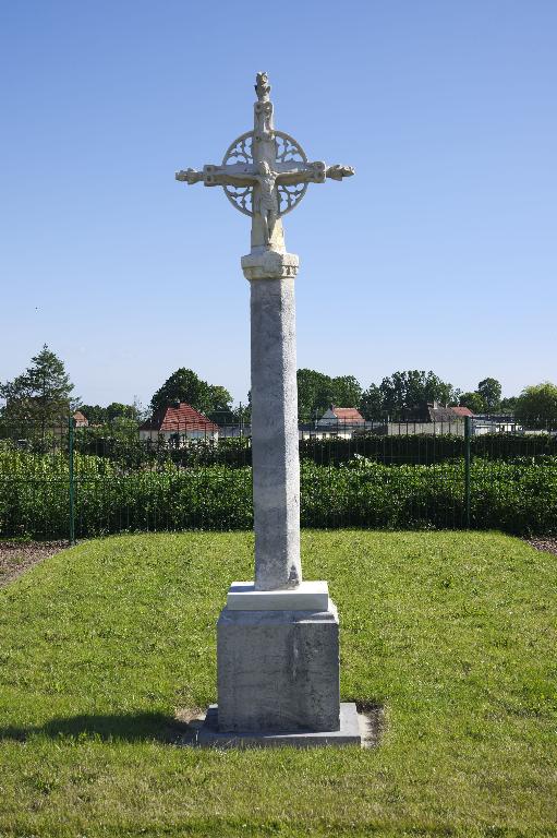 Le cimetière communal d'Yzengremer