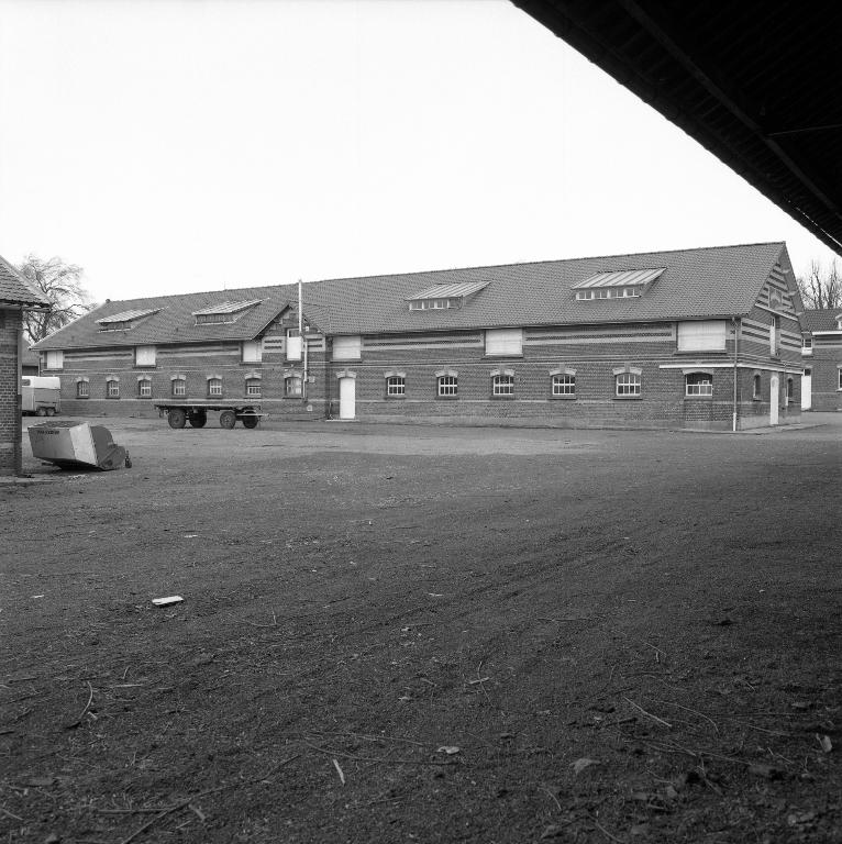 Ancien asile d'aliénés, puis hôpital psychiatrique, puis centre hospitalier spécialisé (CHS), dit établissement public de santé mentale des Flandres
