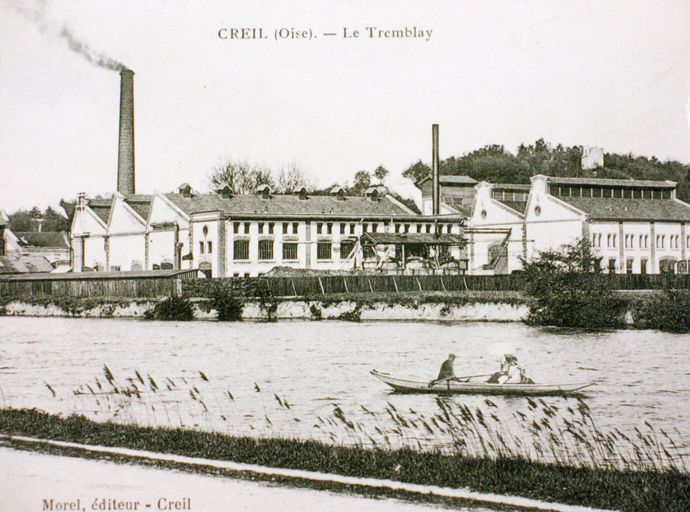 Ancienne usine d'engrais, puis usine de matières colorantes synthétiques dite Compagnie Parisienne des Couleurs d'Aniline, puis logements d'ouvriers (détruits)