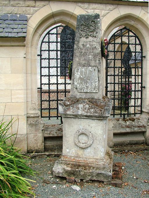 Église paroissiale Saint-Sulpice et cimetière de Ribeaucourt