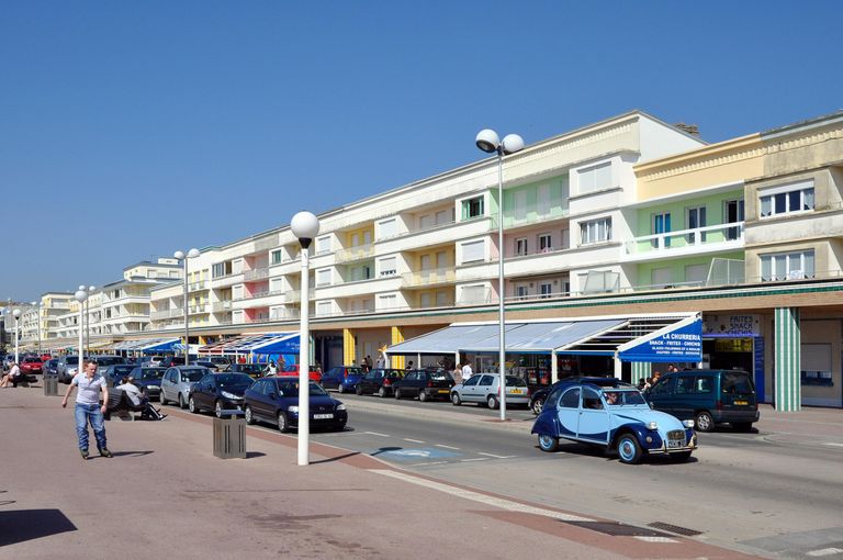 Front de mer dit Esplanade, digue