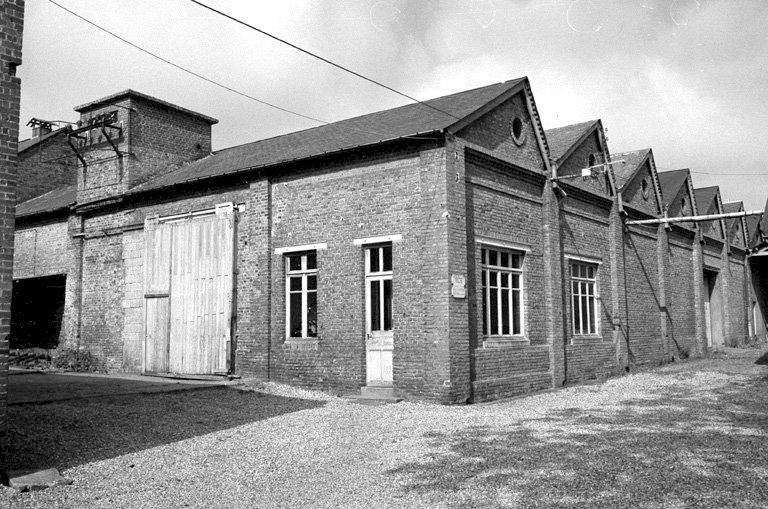 Ancien tissage de thibaudes Gaudefroy, devenu usine de construction automobile Sopibat, puis Sepa, puis Fogepe, puis usine d'articles en caoutchouc Dîme