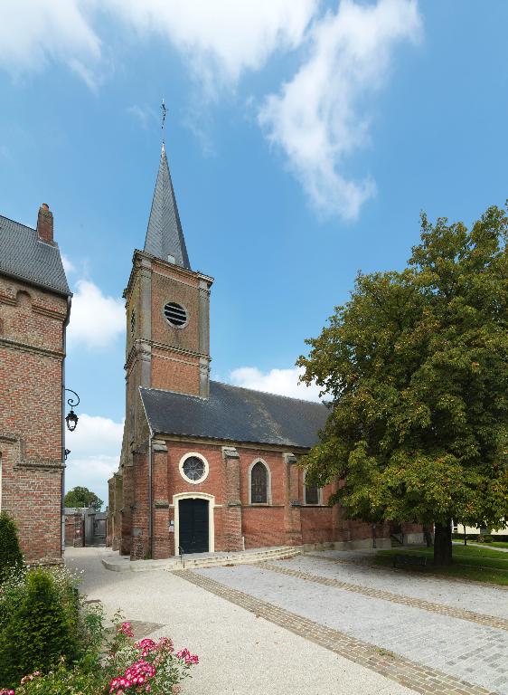 Ancienne chapelle et cimetière, puis église Saint-Hubert d'Escarbotin