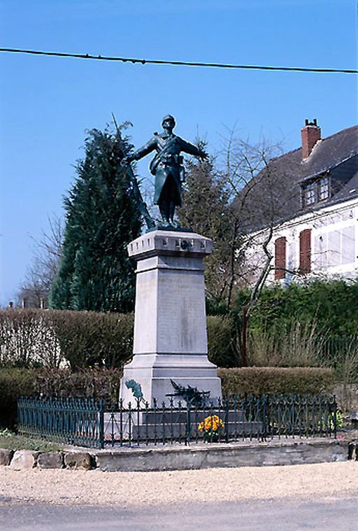 Monument aux morts de Landouzy-la-Ville