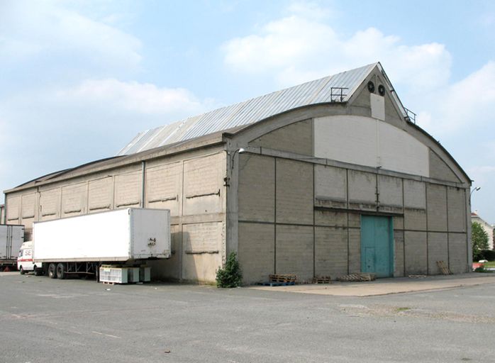 Ancienne usine de matériel agricole Wallut, puis CIMA-Wallut, puis CIMA, puis International Harvester France, puis Krone, puis entrepôt industriel et câblerie