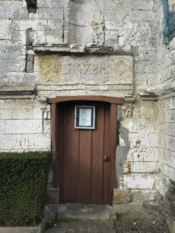 Église paroissiale et cimetière Notre-Dame de la Nativité de Friaucourt