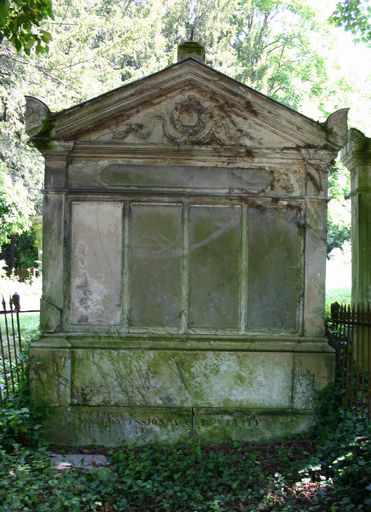 Tombeau (stèle funéraire) de la famille Ledent