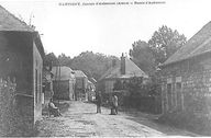 Ancienne route d'Aubenton, actuellement rue de Leuze (AP).