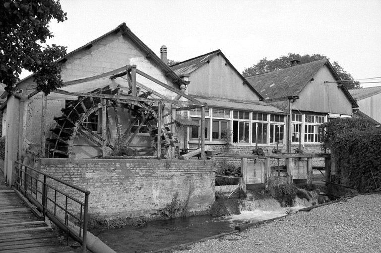 Ancien moulin à farine, devenu usine de petite métallurgie Murat Lallot, puis Lallot et Fils