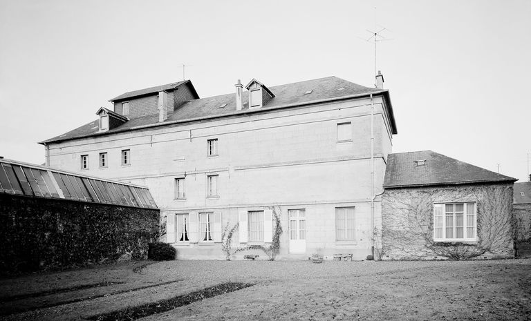 Ancien moulin du chapitre de la cathédrale de Noyon, dit moulin d'Wez, devenu minoterie