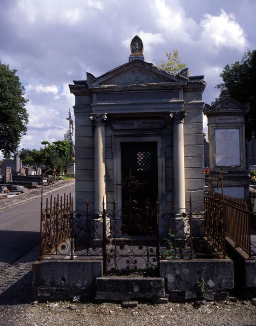 Tombeau (chapelle) des familles Daire-Saint-Pol