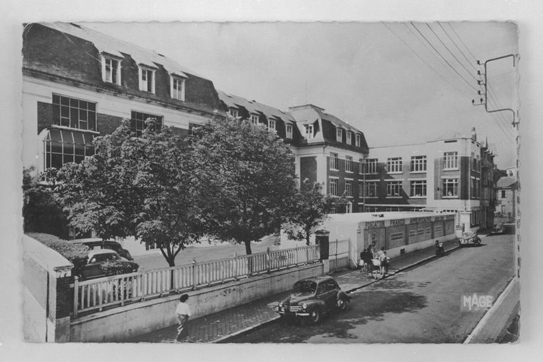 Ancien hôpital marin dit hôpital Pasteur ou Oeuvre des Petits allongés, puis Fondation franco-américaine, actuellement école professionnelle d'infirmières dite institut de formation en soins infirmiers