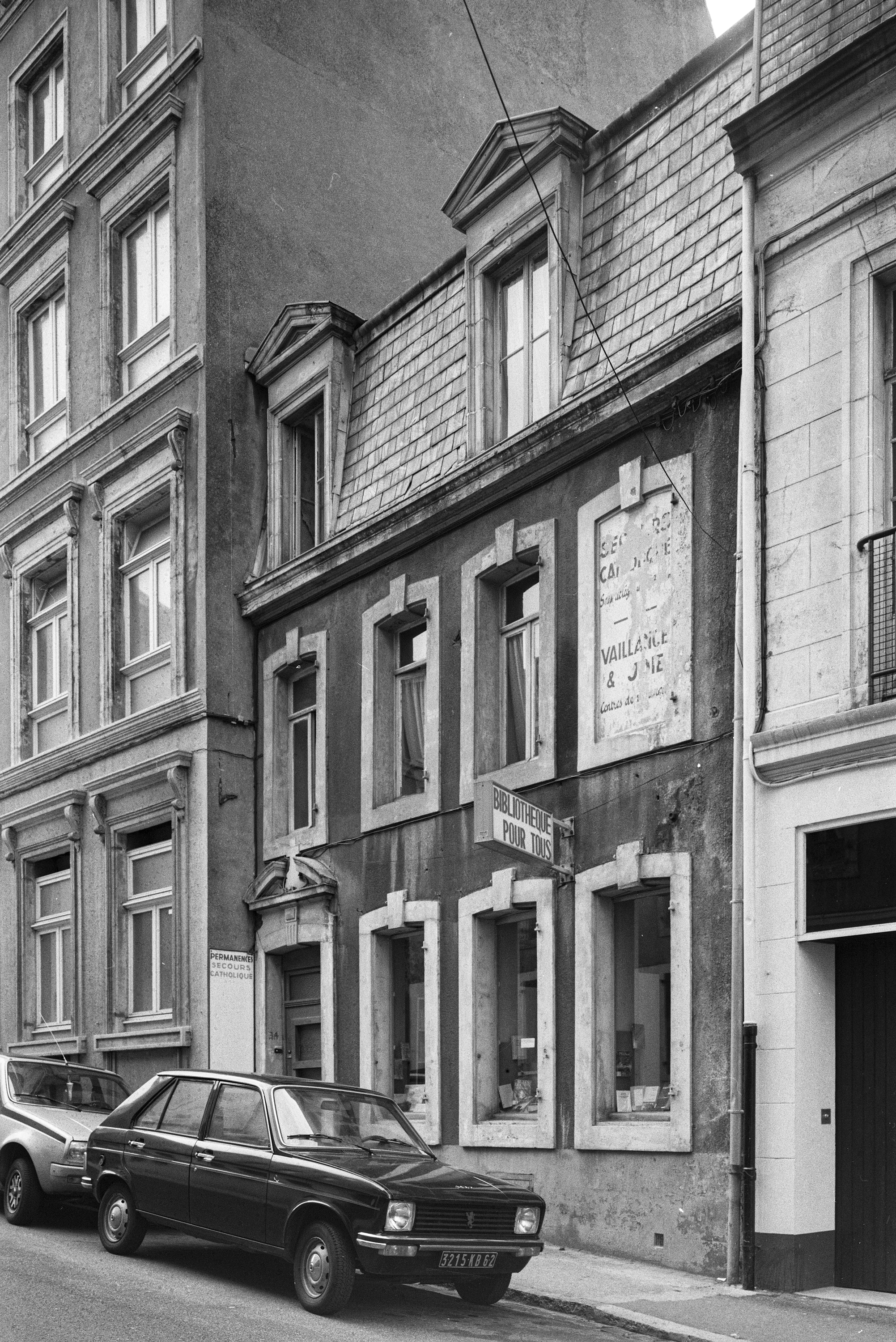 Ancien presbytère, actuellement bibliothèque pour tous