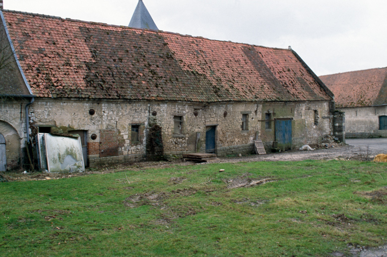 Ancien manoir, puis ferme du château à Bertangles