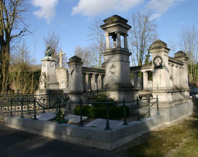 Monument sépulcral de la famille de Frédéric Petit