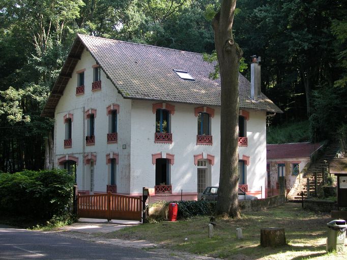 Ancien hôtel, dit Hôtel Suzy ou Villa Suzy, puis Hôtel du Vieux-Chêne