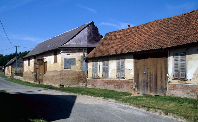 Café et ferme à Mirvaux