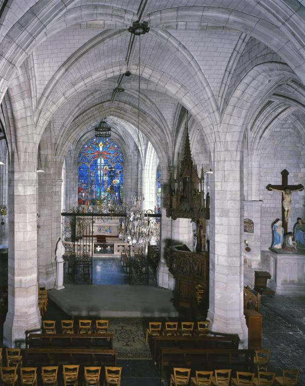 Eglise paroissiale Saint-Pierre et Saint-Paul