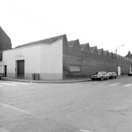 Fonderie Liagre-Teulenaere, puis usine de construction mécanique Laval-Charlet, puis usine de confection Fiévet-Lahaye et carrosserie Moronval, actuellement commerces, immeuble à appartements et établissement de bienfaisance Emmaüs