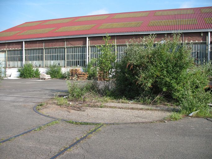 Ancienne usine de petite métallurgie (fabrique de limes) Mauroy, puis usine de construction mécanique, dite Ateliers de construction de Creil, puis Daydé-Pillé, actuellement pépinière d'entreprises