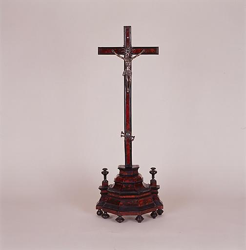 Croix : crucifix