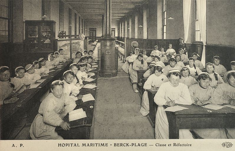 hôpital marin dit hôpital Napoléon, puis grand hôpital maritime