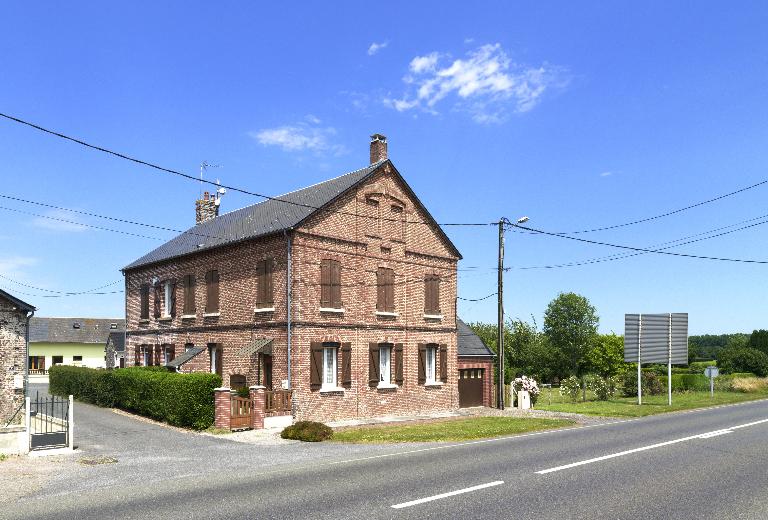 Ancienne usine de réchauds à alcool, de fabrication de baleines de parapluie et fabrique de porcelaine Lainé