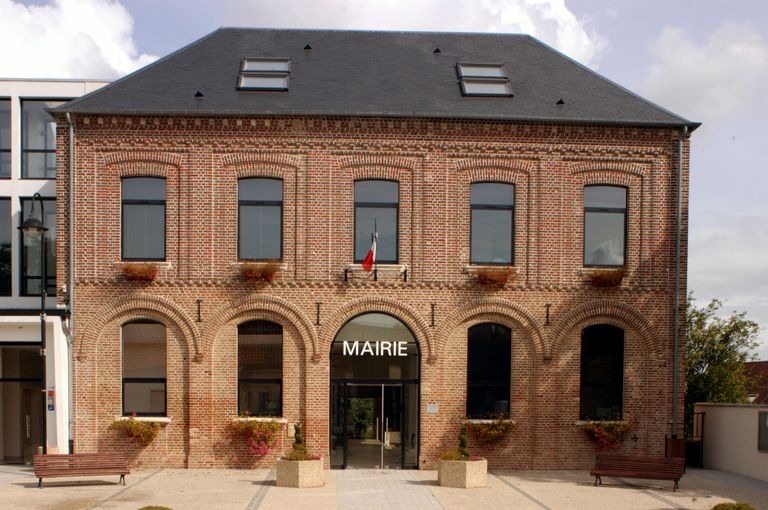 Mairie de Glisy et école ancienne primaire mixte