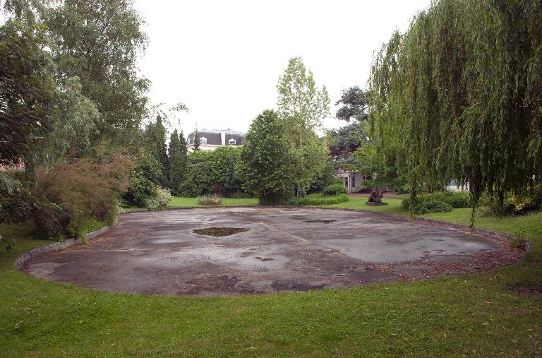 Ancien collège de Saint-Amand-les-Eaux, actuellement lycée Ernest-Couteaux