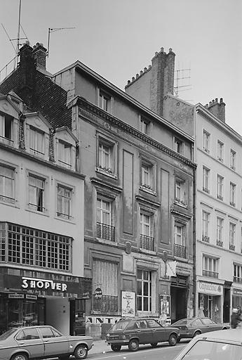 Immeuble (immeuble à appartements)
