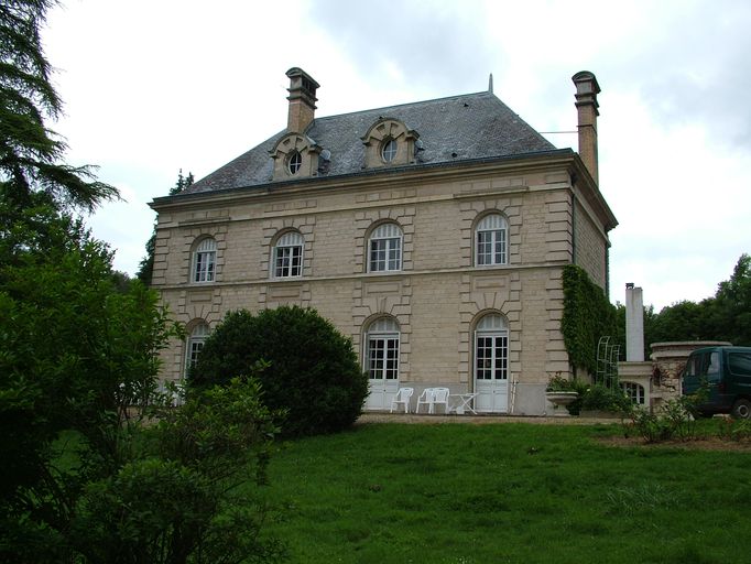 Château du Blanc Sablon (ancien pavillon de chasse) à Craonnelle
