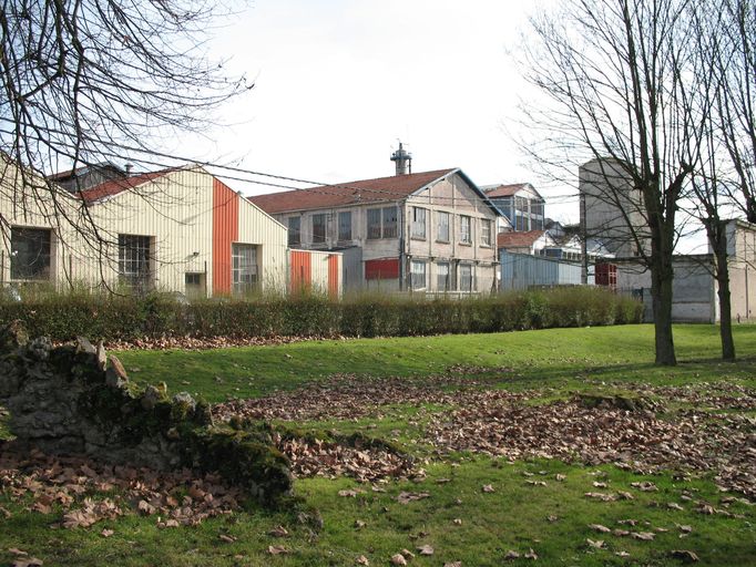 Ancienne usine de produits chimiques de la Compagnie Française des Matières Colorantes puis de la Société des Produits Chimiques Ugine-Kuhlmann (PCUK)