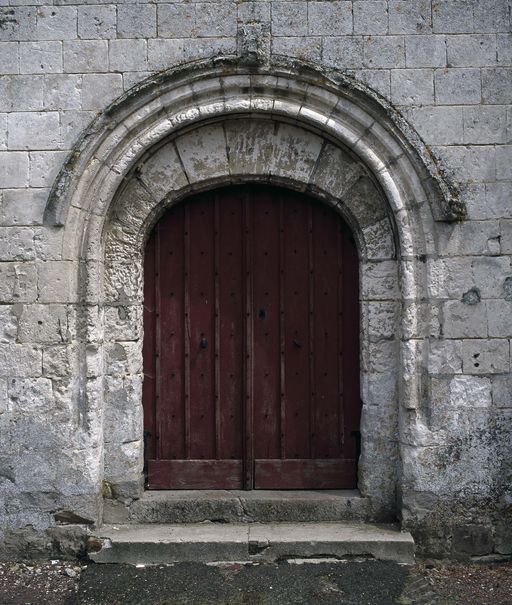 Église paroissiale Saint-Martin et ancien cimetière de Pernois