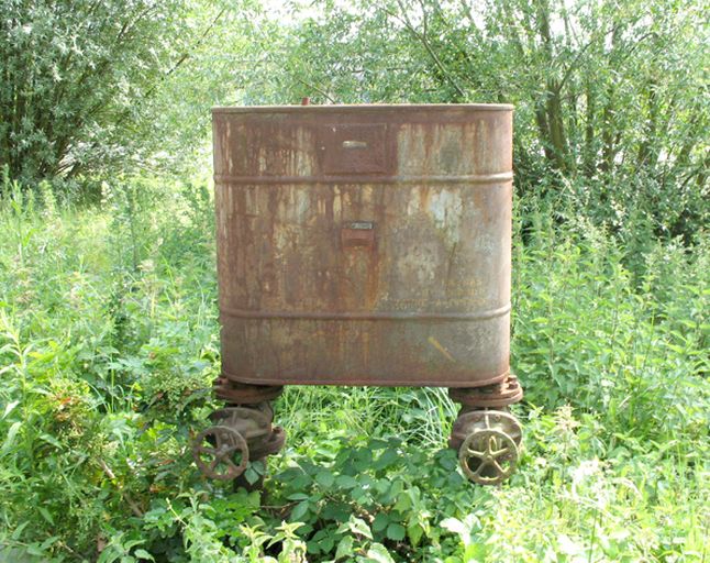 Ancienne usine de matériel agricole Wallut, puis CIMA-Wallut, puis CIMA, puis International Harvester France, puis Krone, puis entrepôt industriel et câblerie