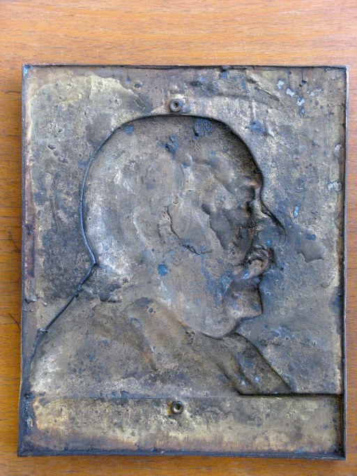 Ensemble de trois reliefs : Portrait d'Arthur Mayeur ; Portrait de Georges Durand ; Portrait de Pierre-Alexandre Monsigny