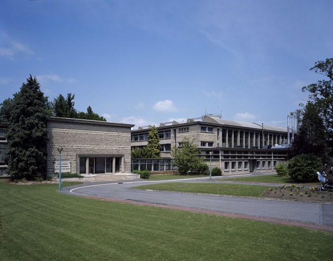 Ancien institut de recherche dit Centre d'Etudes et de Recherches des Charbonnages de France (Cerchar), devenu Institut National de l'Environnement Industriel et des Risques (Ineris)