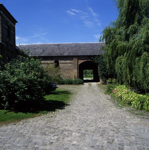 Ancien moulin à blé de l'abbaye de Berteaucourt-les-Dames, devenu minoterie Crépin