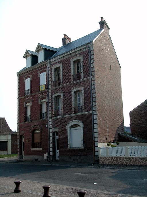 Maison à deux logements accolés