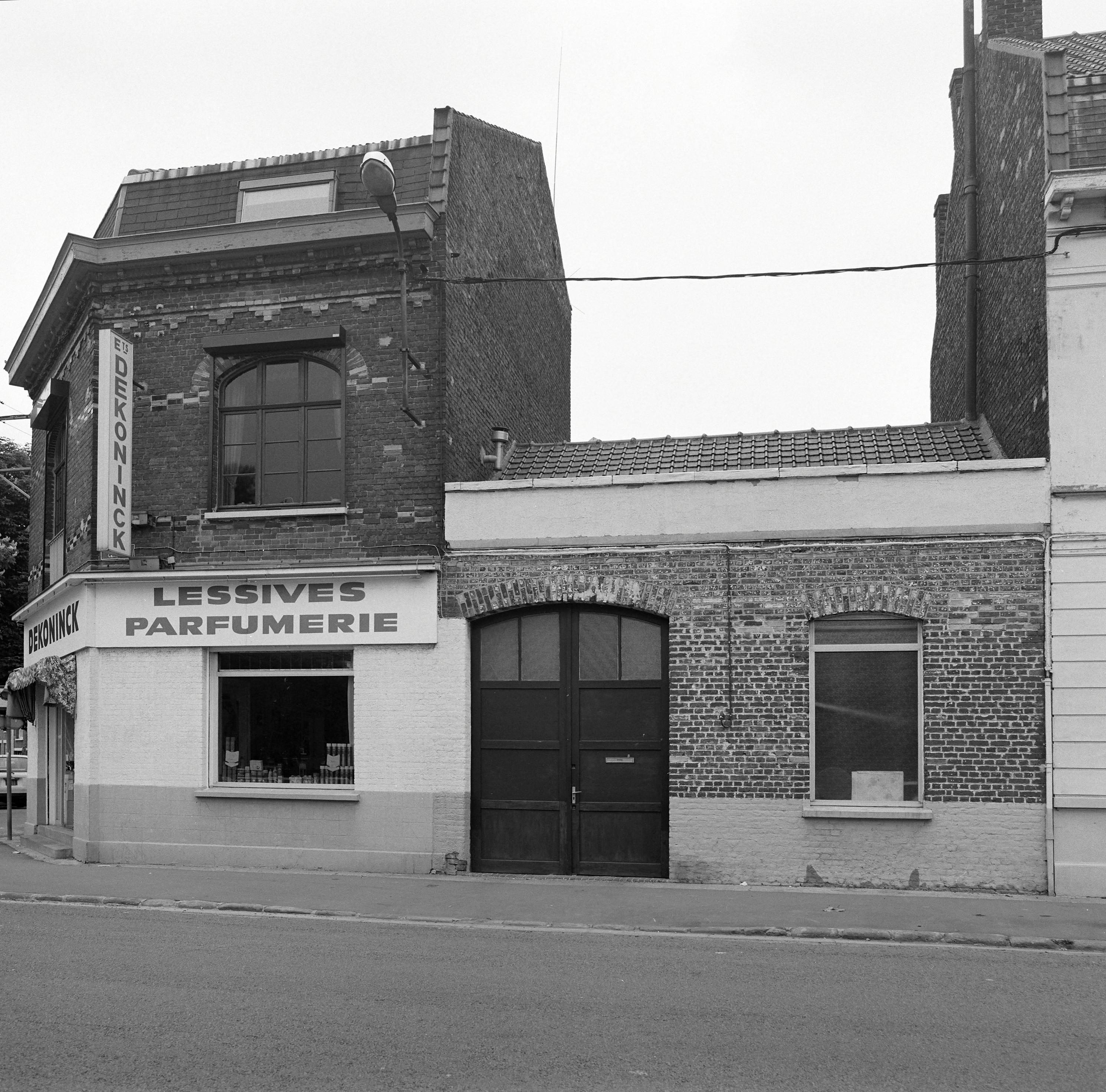 Usine de serrurerie Crochon, actuellement magasin de commerce