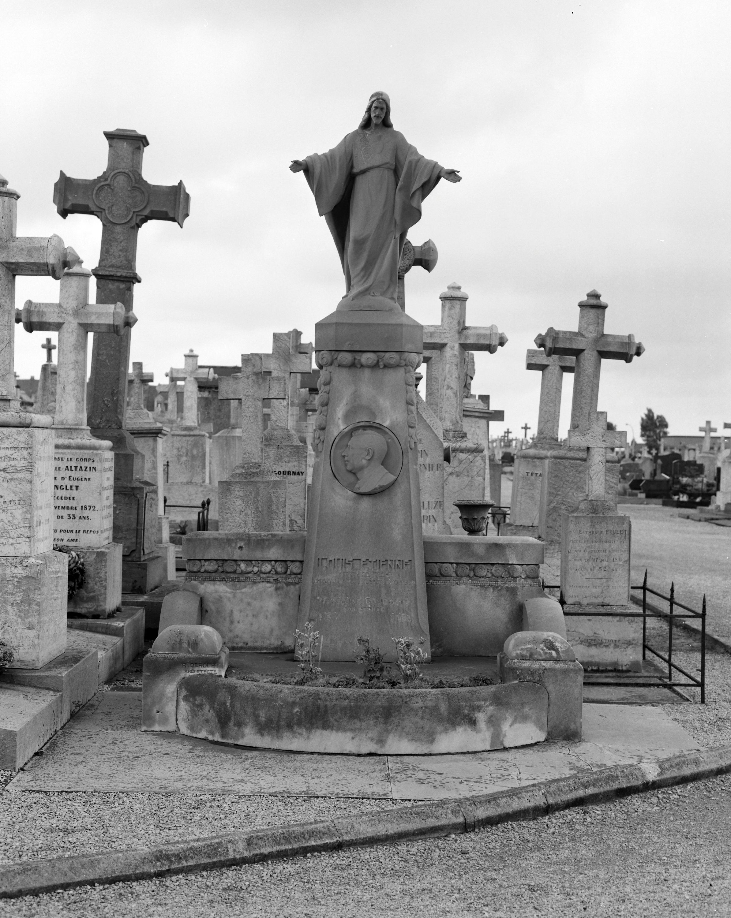 Tombeaux de la famille Vanheeckhoet et de Louis Étienne