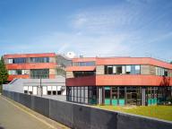 Lycée Raymond-Queneau, maison de quartier et halte-garderie