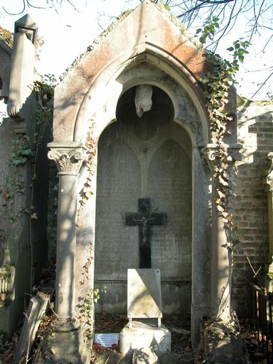 Tombeau (niche) de la famille Dufourmantelle-Flesselle