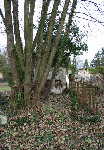 Tombeau (stèle funéraire) de la famille Masson-Maison