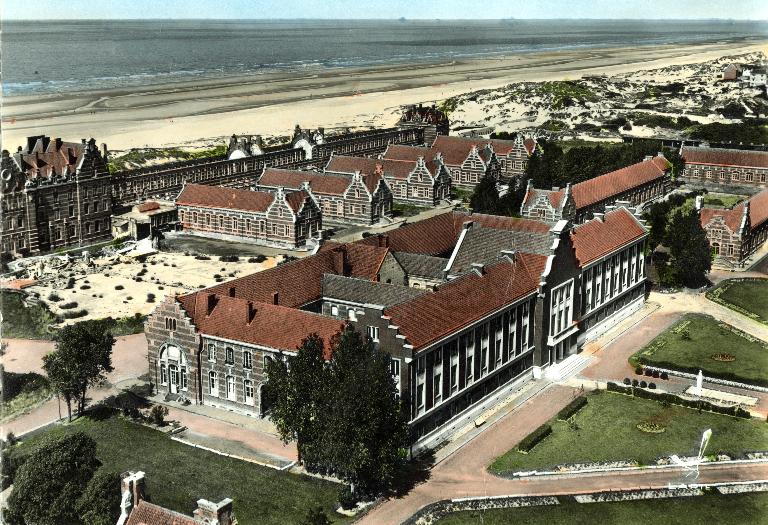 Hôpital marin et colonie de vacances dit sanatorium de Zuydcoote ou sanatorium maritime Vancauwenberghe, puis hôpital maritime Vancauwenberghe