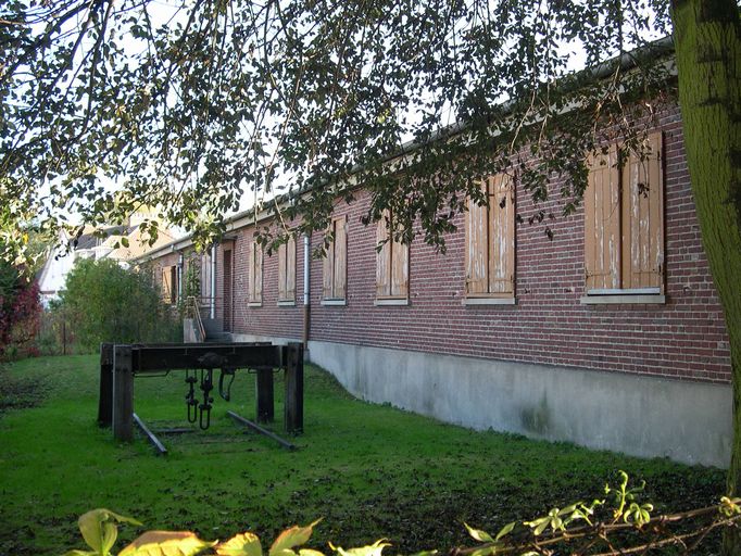 Ancien château, puis cité jardin de la Compagnie des Chemins de fer du Nord, dite cité Tourtier ou cité du Château